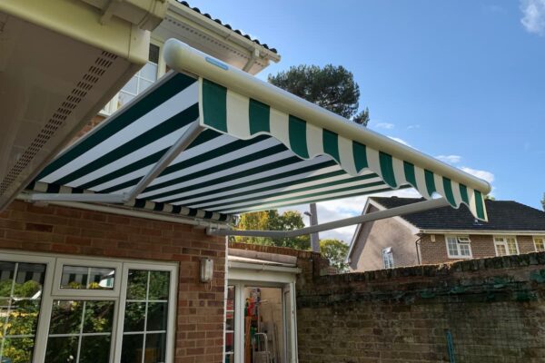 1600 Awning