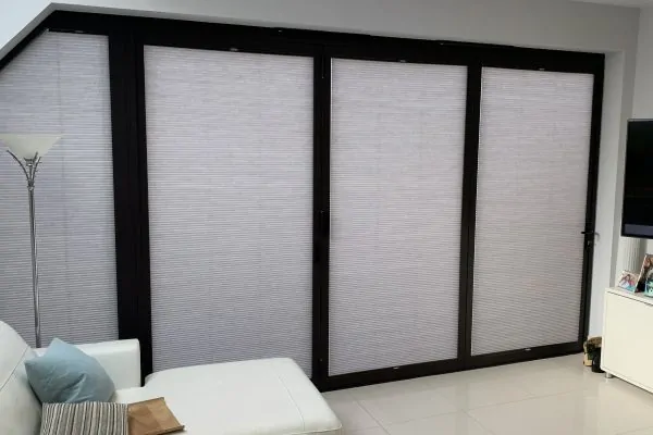 Bifold Doors Blinds Closed