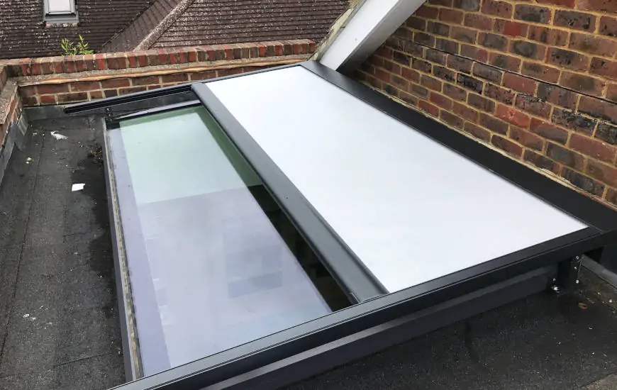 Markilux 770 Over-Glass Awning System Gallery Image 3
