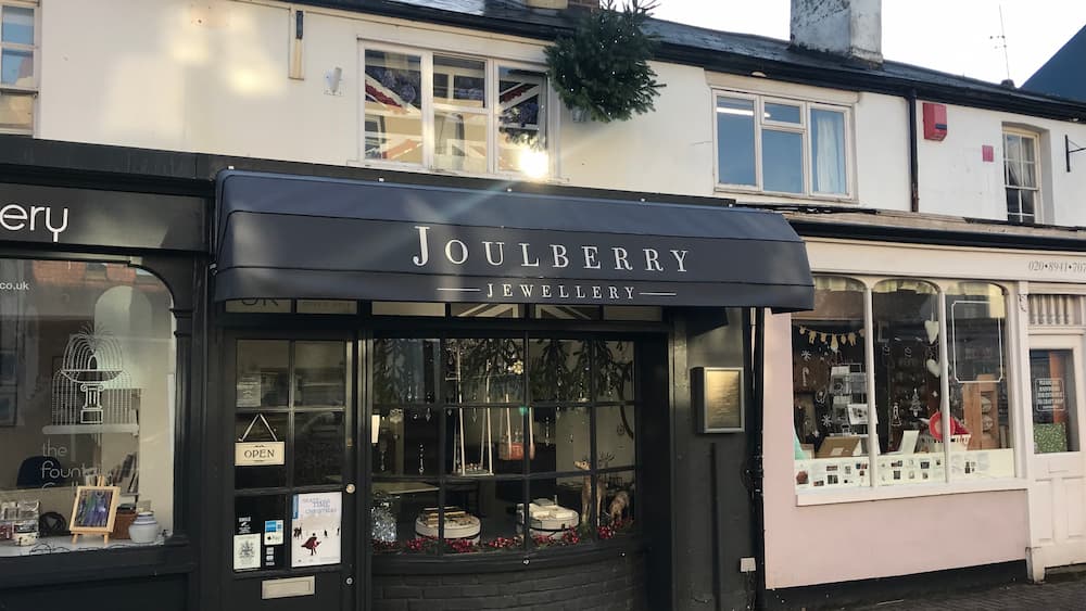 Molesey KT8 Traditional Awning