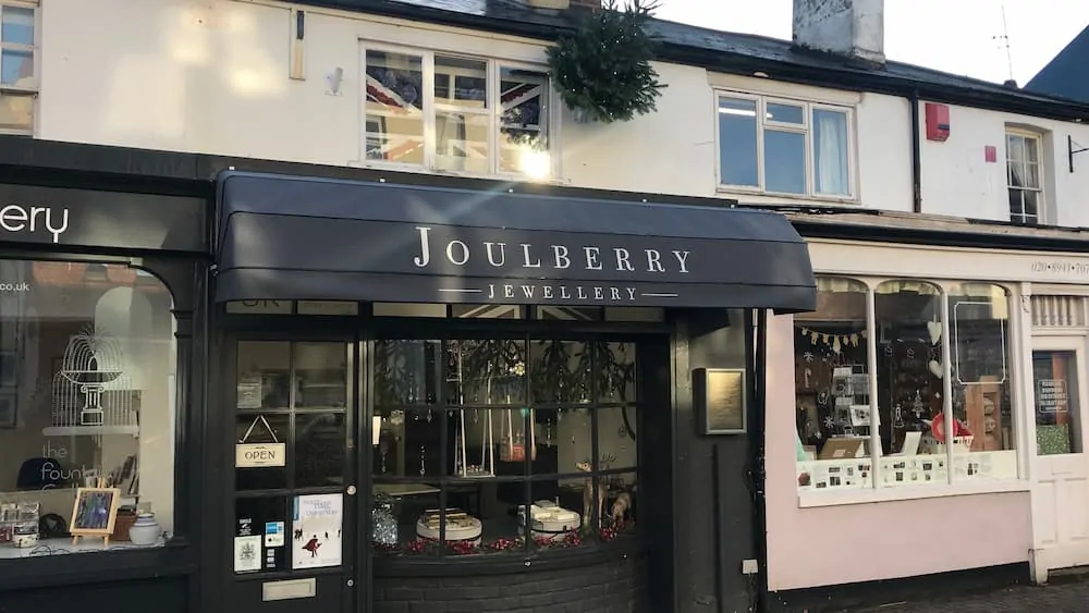 Molesey KT8 Traditional Awning