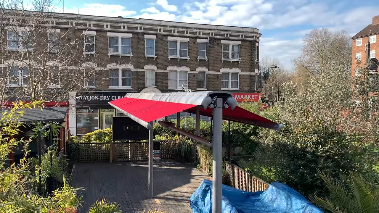 Pub Garden Butterfly Awning _ Aquarius Blinds 0-13 screenshot